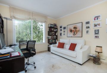 https://cdn.resales-online.com/public/c88dbhn0s9/properties/16c52a22fb8b11ebaa340217bc231ef4/w1200/10-bb915d1cb19341576dcdc994b81ab9c5.jpg?v=1628792196