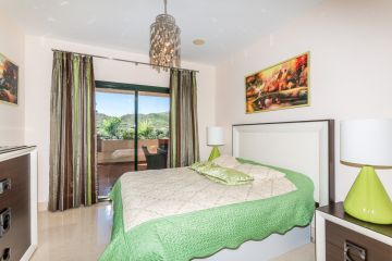 https://cdn.resales-online.com/public/iehb4l0uli/properties/812d9a6c5e8111eba13006b3c6b82ba8/w1200/9-467d0cee5b725f3ef65f102a0c2e69c0.jpg?v=1612781603