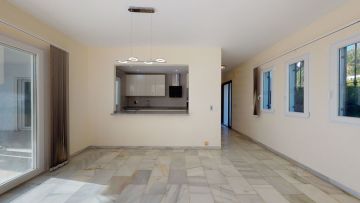 https://cdn.resales-online.com/public/44uk40isfr/properties/88c4dd94072111eba13006b3c6b82ba8/w1200/17-dd5fcd4f0eb487dfa3803f7e20814c0e.jpg?v=1629305133