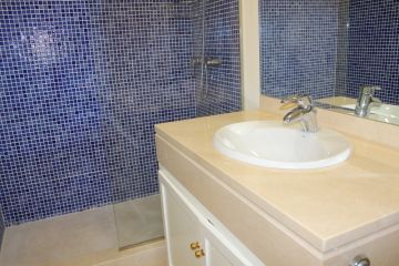 https://cdn.resales-online.com/public/mctc7u3l3g/properties/gquydtmvyexqnrv/w1200/16-ec67b526875bf0124b6ce4328a754439.jpg?v=1610115202