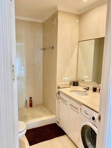 https://cdn.resales-online.com/public/au6iw07ykq/properties/7f36e25d04e411ecaa340217bc231ef4/w1200/13-5fd73dea700db77384c091ca9818b1a9.jpg?v=1629898679