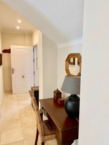 https://cdn.resales-online.com/public/au6iw07ykq/properties/7f36e25d04e411ecaa340217bc231ef4/w1200/8-e64a9055bba3e77ac8aca3b893cdf826.jpg?v=1629898679