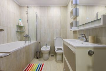 https://cdn.resales-online.com/public/tgsn5kpuas/properties/fad3f5f1108711ecaa340217bc231ef4/w1200/11-20939a0134ad724a8cb2a801094d15a4.jpg?v=1631097357