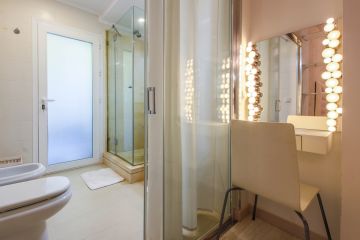 https://cdn.resales-online.com/public/tgsn5kpuas/properties/fad3f5f1108711ecaa340217bc231ef4/w1200/12-53013098fcab6c38b1379cd33298e050.jpg?v=1631097357