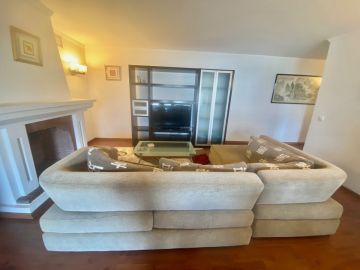 https://cdn.resales-online.com/public/92cqrna9i0/properties/d79101361c6211eca97d0217bc231ef4/w1200/8-e64a9055bba3e77ac8aca3b893cdf826.jpg?v=1632401905