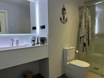 https://cdn.resales-online.com/public/sjfjhu3jtj/properties/1177e8eb1edb11eca97d0217bc231ef4/w1200/24-613bbc26f32d7013d348ef202dd30a43.jpg?v=1659112727