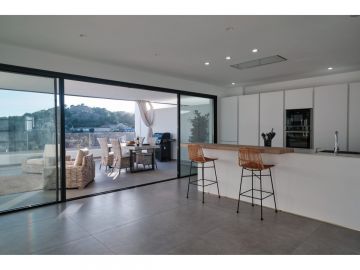 https://cdn.resales-online.com/public/sjfjhu3jtj/properties/1177e8eb1edb11eca97d0217bc231ef4/w1200/7-aa4cc561180b369757c0bb4af9886cd3.jpg?v=1632672482