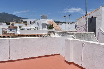https://cdn.resales-online.com/public/8japs2pkup/properties/c27c624d204d11eca97d0217bc231ef4/w1200/30-5e8634ec9576c9ad4825a6dec5b5d375.jpg?v=1632832886