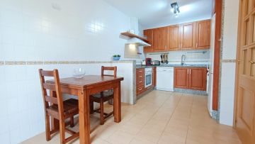 https://cdn.resales-online.com/public/3evhskmhln/properties/07ad1bbc1f8911eca97d0217bc231ef4/w1200/14-d70dc3102c00d7be0e872dfe1c1f86d7.jpg?v=1632910434