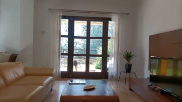 https://cdn.resales-online.com/public/3evhskmhln/properties/07ad1bbc1f8911eca97d0217bc231ef4/w1200/22-bcf8e6250e0bab365f900a8ac31ac040.jpg?v=1632910434