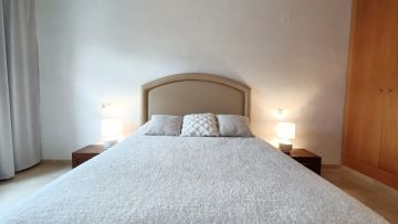 https://cdn.resales-online.com/public/3evhskmhln/properties/07ad1bbc1f8911eca97d0217bc231ef4/w1200/29-7c2f312881aea9bbe9ddaeb9640e2c9a.jpg?v=1632910434