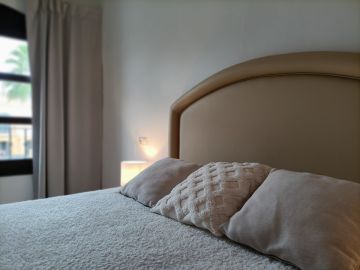https://cdn.resales-online.com/public/3evhskmhln/properties/07ad1bbc1f8911eca97d0217bc231ef4/w1200/40-f31507287178c6a03c2c34ff88cc832c.jpg?v=1632910434