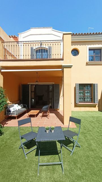 https://cdn.resales-online.com/public/3evhskmhln/properties/07ad1bbc1f8911eca97d0217bc231ef4/w1200/41-0bdc8f07789df4609410591d8ac779d9.jpg?v=1632910434