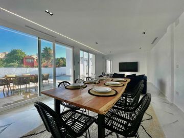 https://cdn.resales-online.com/public/607egr68dk/properties/3a69801c07eb11ecaa340217bc231ef4/w1200/43-a8f5d713bac48f35147f2e8bcee96193.jpg?v=1661422998
