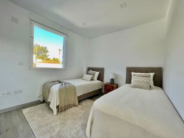 https://cdn.resales-online.com/public/607egr68dk/properties/3a69801c07eb11ecaa340217bc231ef4/w1200/44-a9b00fef606e1a421f9431575315bbcb.jpg?v=1661422998