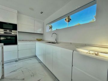 https://cdn.resales-online.com/public/607egr68dk/properties/3a69801c07eb11ecaa340217bc231ef4/w1200/67-8dc89c3ac662666897c03ae355fa8432.jpg?v=1661422998