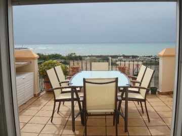 https://cdn.resales-online.com/public/t2k3jmpl4k/properties/nwcbbizepfekzgp/w1200/1-7980e48d732b6fc85c14b43b94d2aa54.jpg?v=1608550851