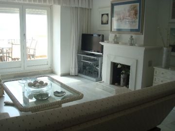 https://cdn.resales-online.com/public/t2k3jmpl4k/properties/nwcbbizepfekzgp/w1200/2-5bd7b9d04b45e33852eaf0ec6670150d.jpg?v=1608550851
