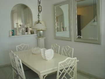 https://cdn.resales-online.com/public/t2k3jmpl4k/properties/nwcbbizepfekzgp/w1200/12-53013098fcab6c38b1379cd33298e050.jpg?v=1608550851
