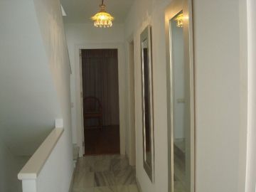 https://cdn.resales-online.com/public/t2k3jmpl4k/properties/nwcbbizepfekzgp/w1200/29-7c2f312881aea9bbe9ddaeb9640e2c9a.jpg?v=1608550851