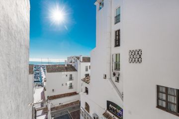 https://cdn.resales-online.com/public/j642teg5ce/properties/decd1d581bc711eca97d0217bc231ef4/w1200/21-2c707e7c511429b4f8ec4ee5f221ddb6.jpg?v=1634817283
