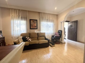 https://cdn.resales-online.com/public/8japs2pkup/properties/4b871b5822b311eca97d0217bc231ef4/w1200/8-e64a9055bba3e77ac8aca3b893cdf826.jpg?v=1634317218