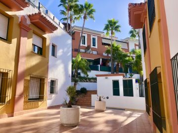 https://cdn.resales-online.com/public/a5ssrfvfdl/properties/294a7f3b318d11eca97d0217bc231ef4/w1200/22-bcf8e6250e0bab365f900a8ac31ac040.jpg?v=1634728640
