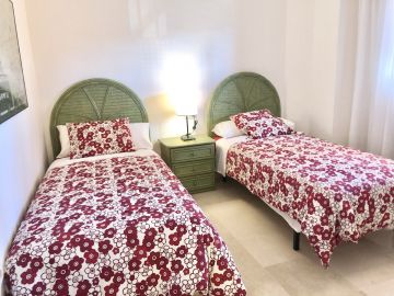 https://cdn.resales-online.com/public/a5ssrfvfdl/properties/294a7f3b318d11eca97d0217bc231ef4/w1200/8-e64a9055bba3e77ac8aca3b893cdf826.jpg?v=1634728640