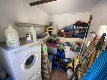 https://cdn.resales-online.com/public/z520bl129f/properties/c84453ee376b11eca97d0217bc231ef4/w1200/11-20939a0134ad724a8cb2a801094d15a4.jpg?v=1636621846