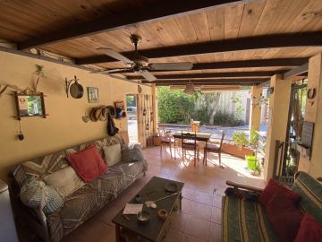 https://cdn.resales-online.com/public/z520bl129f/properties/c84453ee376b11eca97d0217bc231ef4/w1200/14-d70dc3102c00d7be0e872dfe1c1f86d7.jpg?v=1636621846