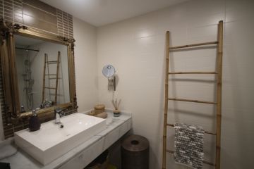https://cdn.resales-online.com/public/98eevfg45e/properties/aa5e8b0c38a311eca97d0217bc231ef4/w1200/20-d1f7658cbe4ba6cd8666fec30fba80ad.jpg?v=1635508366
