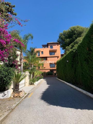 https://cdn.resales-online.com/public/8utllcs9sg/properties/e0b28300f18211ebaa340217bc231ef4/w1200/28-ef19a2c59920e2e087cd278a51b6dbf8.jpg?v=1636462741