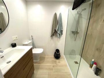 https://cdn.resales-online.com/public/sjfjhu3jtj/properties/652b269142ea11eca97d0217bc231ef4/w1200/14-d70dc3102c00d7be0e872dfe1c1f86d7.jpg?v=1662466821