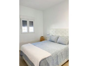 https://cdn.resales-online.com/public/sjfjhu3jtj/properties/652b269142ea11eca97d0217bc231ef4/w1200/8-e64a9055bba3e77ac8aca3b893cdf826.jpg?v=1636638407