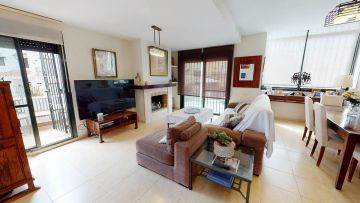 https://cdn.resales-online.com/public/6ocoehzhpl/properties/ba9bdea445fb11eca97d0217bc231ef4/w1200/2-5bd7b9d04b45e33852eaf0ec6670150d.jpg?v=1636977211