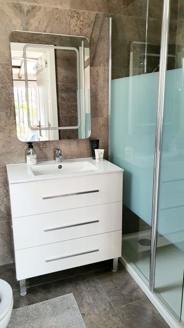 https://cdn.resales-online.com/public/qpsidi4ccn/properties/82d342ea464911eca97d0217bc231ef4/w1200/11-20939a0134ad724a8cb2a801094d15a4.jpg?v=1637010981