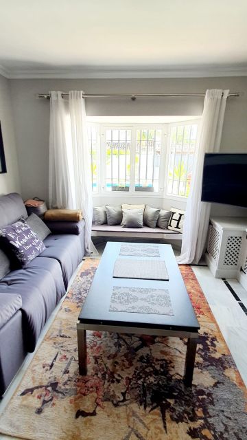 https://cdn.resales-online.com/public/qpsidi4ccn/properties/82d342ea464911eca97d0217bc231ef4/w1200/14-d70dc3102c00d7be0e872dfe1c1f86d7.jpg?v=1637010981