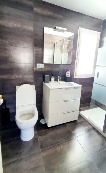 https://cdn.resales-online.com/public/qpsidi4ccn/properties/82d342ea464911eca97d0217bc231ef4/w1200/17-dd5fcd4f0eb487dfa3803f7e20814c0e.jpg?v=1637010981
