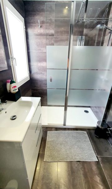 https://cdn.resales-online.com/public/qpsidi4ccn/properties/82d342ea464911eca97d0217bc231ef4/w1200/19-d0ed7da2012a09046d307c195d98e7d6.jpg?v=1637010981