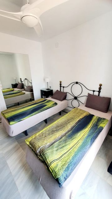 https://cdn.resales-online.com/public/qpsidi4ccn/properties/82d342ea464911eca97d0217bc231ef4/w1200/27-f6e8bc237ba13ac4c268badec6354f3d.jpg?v=1637010981