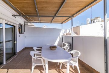 https://cdn.resales-online.com/public/1bqt55a2f5/properties/79579a904eab11eca97d0217bc231ef4/w1200/31-5e8b9eb86a2d455eeaf43a7bbf3ccd12.jpg?v=1637941680
