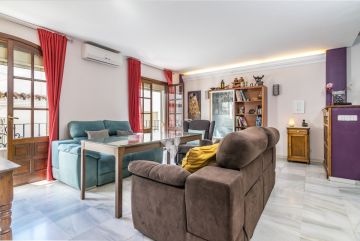 https://cdn.resales-online.com/public/1bqt55a2f5/properties/79579a904eab11eca97d0217bc231ef4/w1200/7-aa4cc561180b369757c0bb4af9886cd3.jpg?v=1637941680