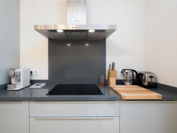 https://cdn.resales-online.com/public/k1850j3m5p/properties/9ea1d67e520511eca97d0217bc231ef4/w1200/18-cc72f169493c096e712837ff5d8b6e41.jpg?v=1638454000