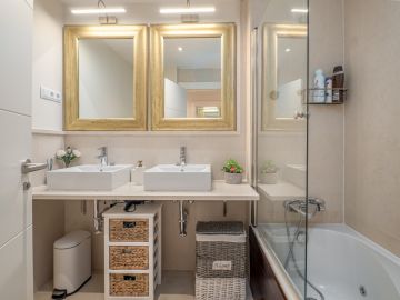 https://cdn.resales-online.com/public/k1850j3m5p/properties/9ea1d67e520511eca97d0217bc231ef4/w1200/21-2c707e7c511429b4f8ec4ee5f221ddb6.jpg?v=1638454000