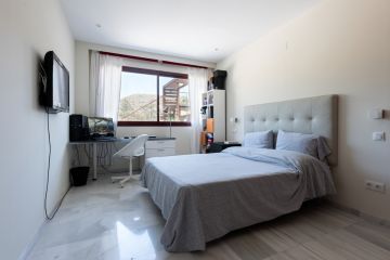 https://cdn.resales-online.com/public/sjfjhu3jtj/properties/8967fe40592a11eca97d0217bc231ef4/w1200/15-11d12f2f454f2f5e9b981fdd8b901d51.jpg?v=1639086568