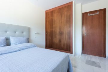 https://cdn.resales-online.com/public/sjfjhu3jtj/properties/8967fe40592a11eca97d0217bc231ef4/w1200/36-be7efbbd8b294061d3f27cb7c37865bb.jpg?v=1639086568