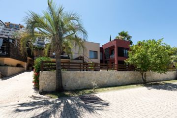 https://cdn.resales-online.com/public/sjfjhu3jtj/properties/8967fe40592a11eca97d0217bc231ef4/w1200/49-e4a2fb57c7644d14d3ccd34084db1526.jpg?v=1639086568