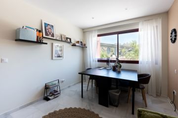 https://cdn.resales-online.com/public/sjfjhu3jtj/properties/8967fe40592a11eca97d0217bc231ef4/w1200/10-bb915d1cb19341576dcdc994b81ab9c5.jpg?v=1639086568