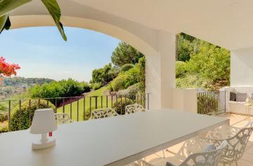 https://cdn.resales-online.com/public/v8b00unuc7/properties/cc68eeaf04ba11ecaa340217bc231ef4/w1200/18-cc72f169493c096e712837ff5d8b6e41.jpg?v=1629802041
