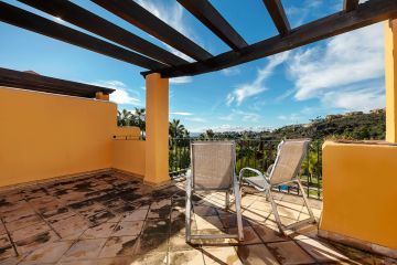 https://cdn.resales-online.com/public/jurdhh2l9d/properties/d777275e6d6a11eca97d0217bc231ef4/w1200/11-20939a0134ad724a8cb2a801094d15a4.jpg?v=1641316038